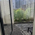 Апартаменты C&c - Comfy Nest Near Airport & Access