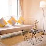 Апартаменты C&c - Comfy Nest Near Airport & Access