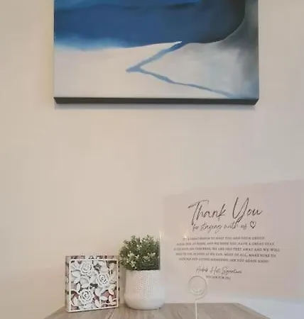 C&c - Comfy Nest Near Airport & Access *