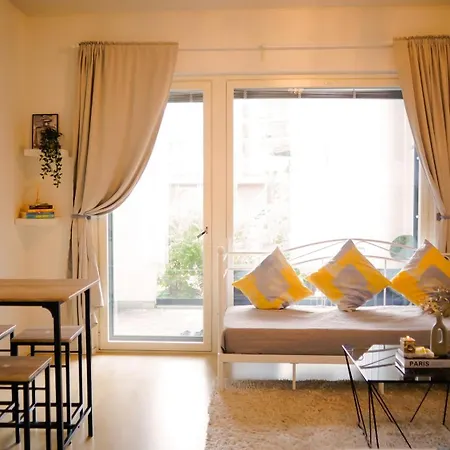 C&c - Comfy Nest Near Airport & Access Appartamento *