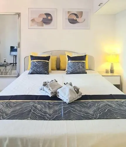 C&c - Comfy Nest Near Airport & Access *