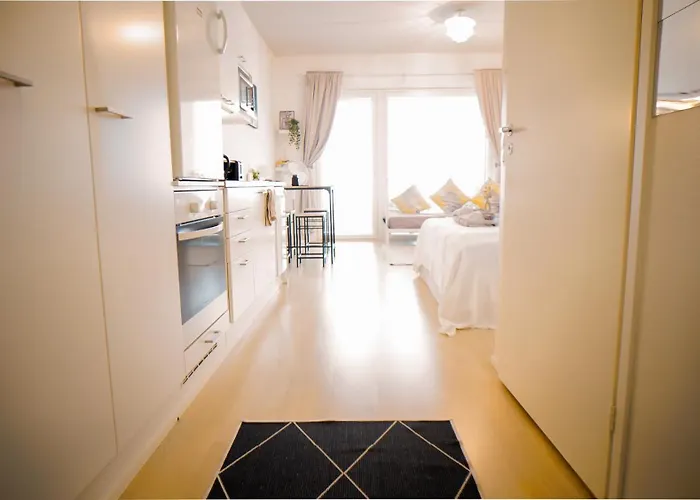 C&c - Comfy Nest Near Airport & Access