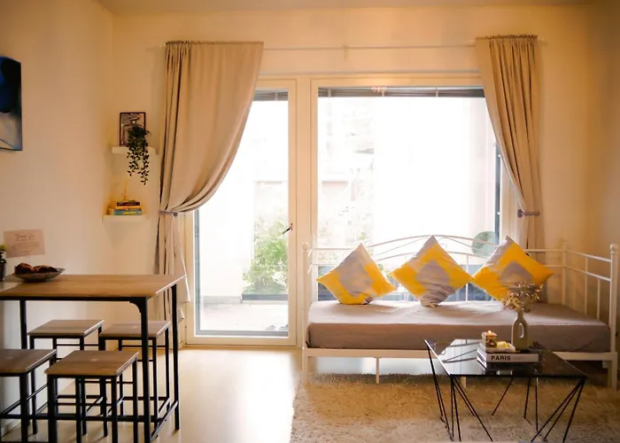 C&c - Comfy Nest Near Airport & Access Appartamento *